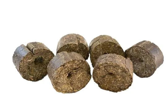 Lax Luzerne Block Mit Loch 12,5 Kg – Gesunder Snack Für Pferde