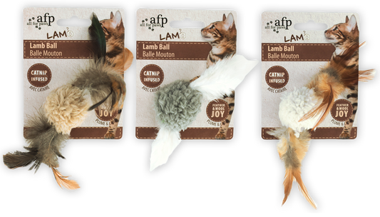 AFP Lambswool Lamb Ball – Spielzeug Mit Catnip Und Vogelgeräusch