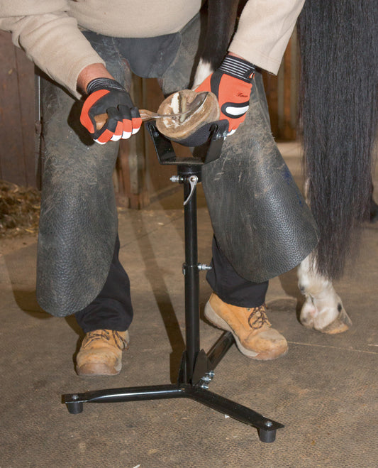 Hufbock EcoFlex 2-in-1 – Rücken- und Knieschonende Hufpflege